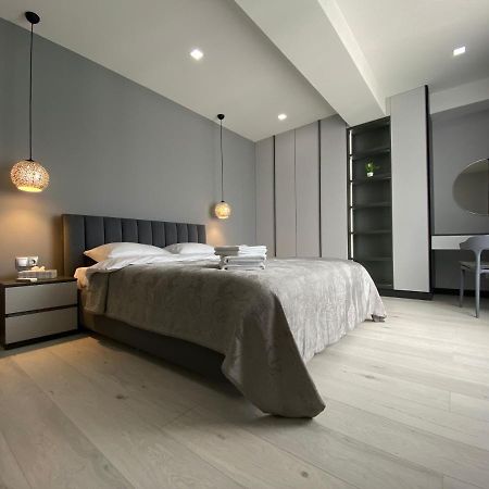 Minimalist Style Apartment With Best Location Kischinau Exterior foto